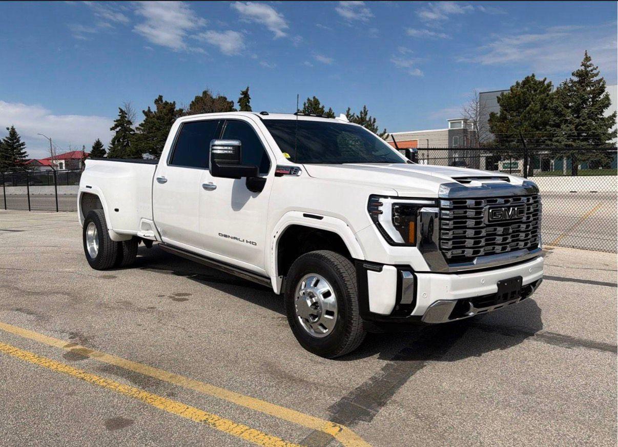2024 GMC Sierra 3500HD — photo 1