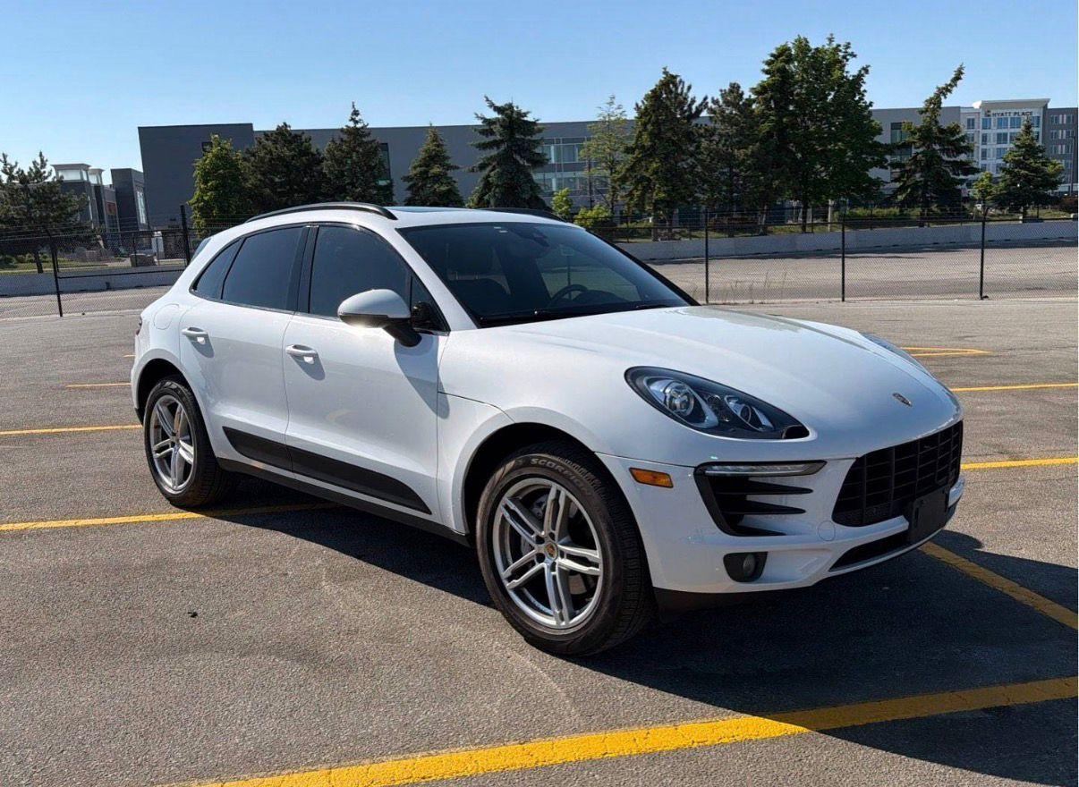 2018 Porsche Macan — photo 1