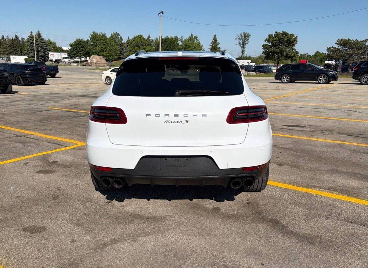 2018 Porsche Macan — photo 6