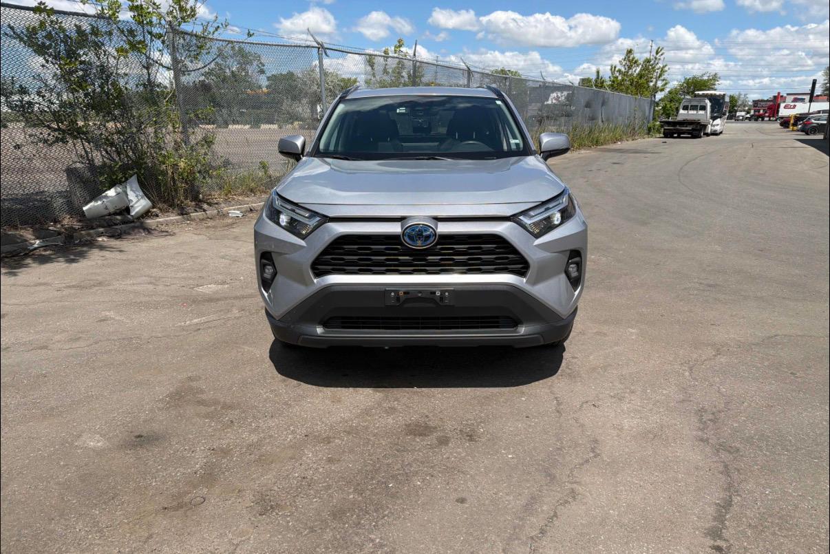 2023 Toyota RAV4 — photo 1